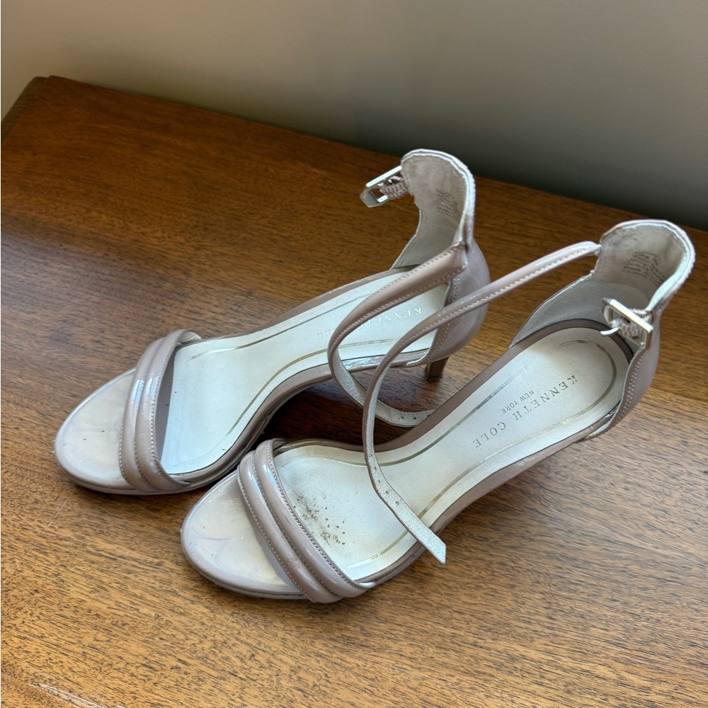 Chic Women's Beige Heeled Sandals